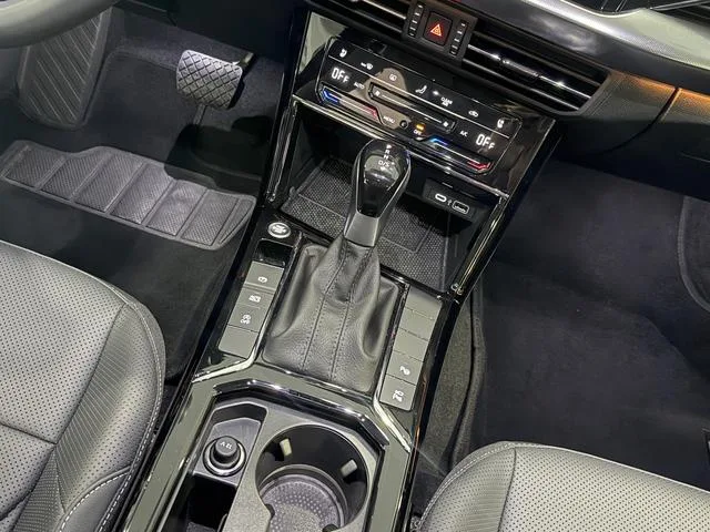Volkswagen Passat 2025 Expart 380TSI Version Long Yao intérieur photo 18