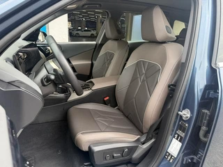 BMW X3 2025 xDrive30L Premium Class M Sports suit interior photo 16