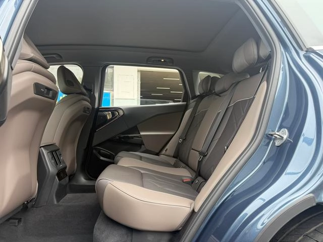 BMW X3 2025 xDrive30L Premium Class M Sports suit interior photo 20