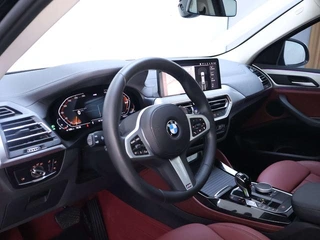 BMW X4 2022 xDrive 25i M Sports suit interior photo 12