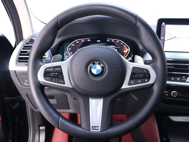 BMW X4 2022 xDrive 25i M Sports suit interior photo 17