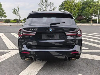 BMW X3 2023 xDrive30i Leading Type M Obsidian Night Suit interior photo 8