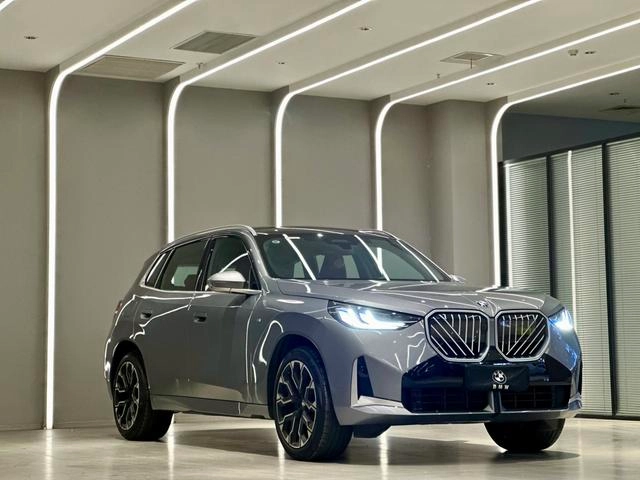 BMW X3 2025 xDrive30L Premium Class M Sports suit exterior photo 3