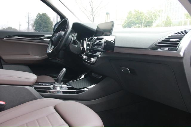 BMW X3 2021 xDrive25i Ensemble de luxe intérieur photo 11