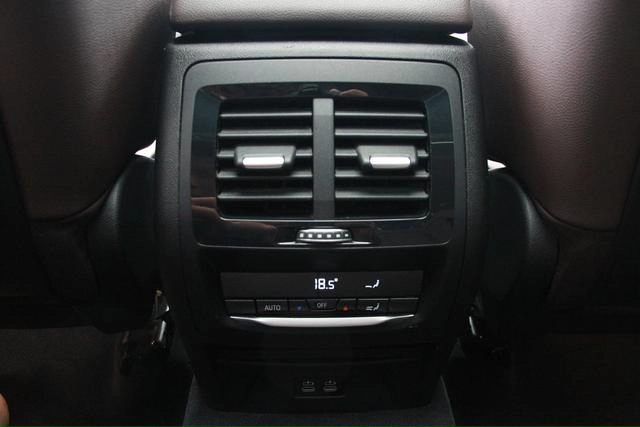 BMW X3 2021 xDrive25i Ensemble de luxe intérieur photo 14
