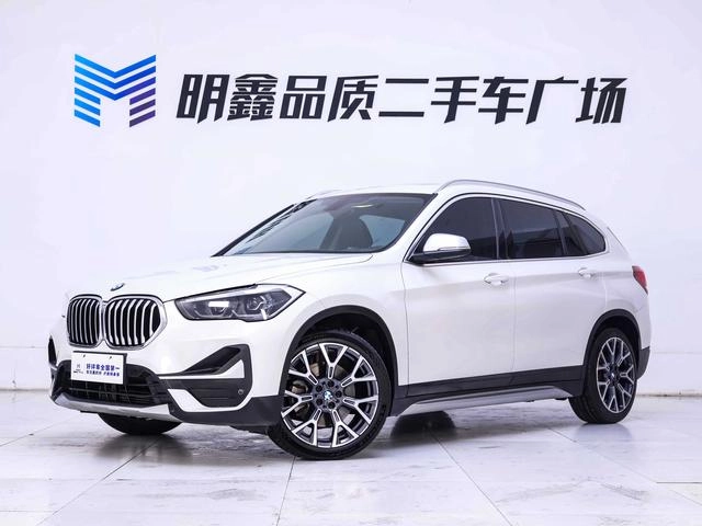 BMW X1 2022 Mise à jour xDrive25Li Type de luxe extérieur photo 3