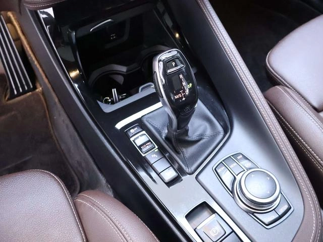 BMW X1 2022 Mise à jour xDrive25Li Type de luxe intérieur photo 13