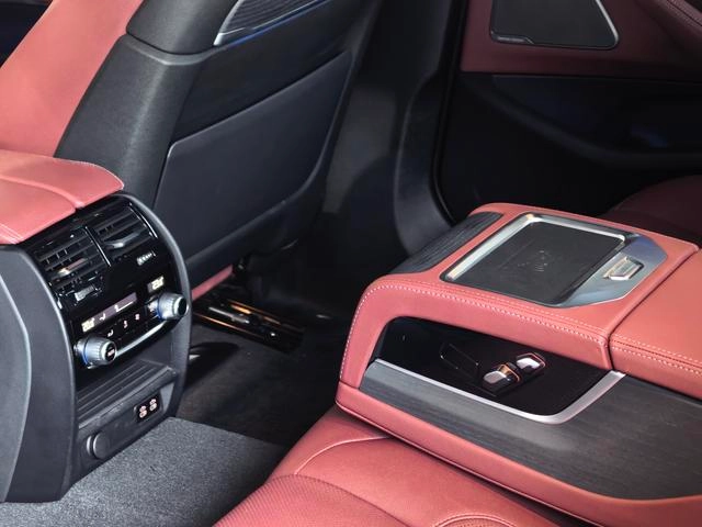 BMW 5 Series 2022 Second change 530Li Premium Class M Sports suit exterior photo 6