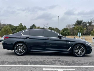 BMW 5 Series 2021 Restyling 530Li Leading Type M Sports suit exterior photo 8 BMW 5 Series 2021 Restyling 530Li Leading Type M Sports suit exterior photo 8