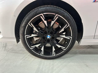 BMW 2 Series 2025 225L M Traje nocturno deportivo Yao interior foto 11