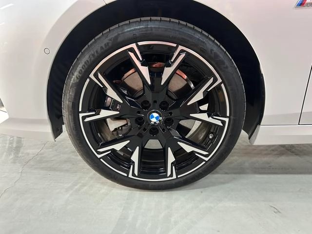 BMW 2 Series 2025 225L M Traje nocturno deportivo Yao interior foto 11