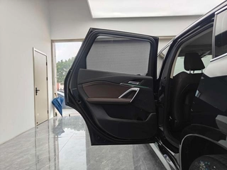 BMW X1 2023 xDrive25Li M Sports suit interior photo 10