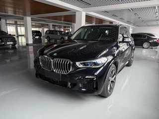 BMW X5 2021 Restyling xDrive40i Premium Class M Sports suit exterior photo 1 BMW X5 2021 Restyling xDrive40i Premium Class M Sports suit exterior photo 1