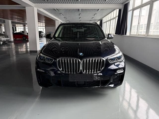 BMW X5 2021 Restyling xDrive40i Premium Class M Sports suit exterior photo 2 BMW X5 2021 Restyling xDrive40i Premium Class M Sports suit exterior photo 2