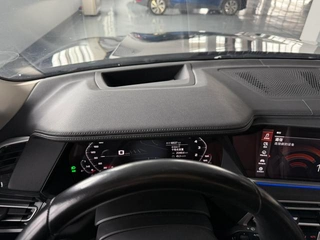 BMW X5 2021 Restyling xDrive40i Premium Class M Sports suit interior photo 10 BMW X5 2021 Restyling xDrive40i Premium Class M Sports suit interior photo 10