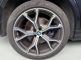 BMW X5 2021 Restyling xDrive40i Premium Class M Sports suit interior photo 13 BMW X5 2021 Restyling xDrive40i Premium Class M Sports suit interior photo 13