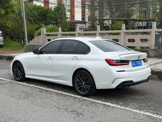 BMW 3 Series 2022 Restyling 325i M Sports Night Suit exterior photo 4