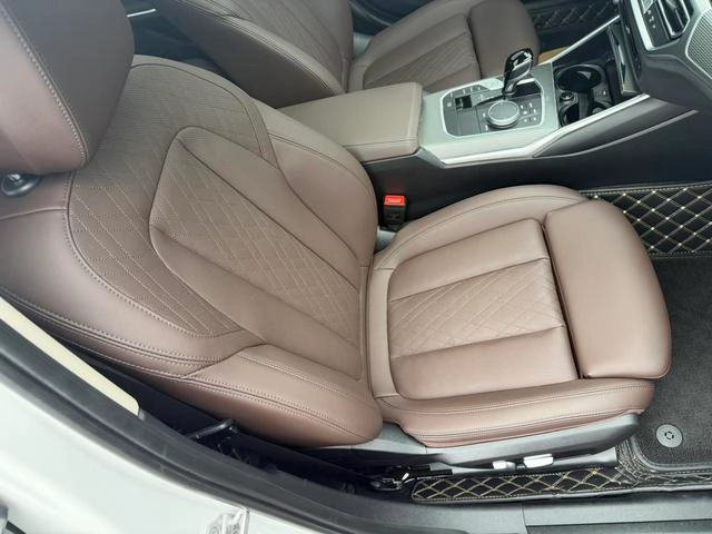 BMW 3 Series 2022 Restyling 325i M Sports Night Suit interior photo 17