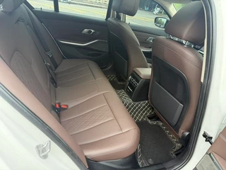 BMW 3 Series 2022 Restyling 325i M Sports Night Suit interior photo 18