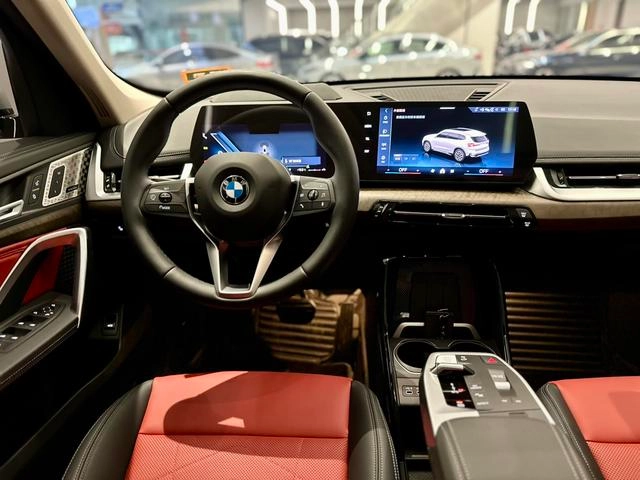 BMW X1 2023 xDrive25Li X Design Suit exterior photo 7
