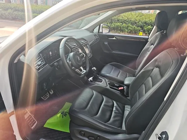 Volkswagen Tiguan L 2021 330TSI Transmission automatique à deux roues motrices R-Line Version de plus en plus extérieur photo 4