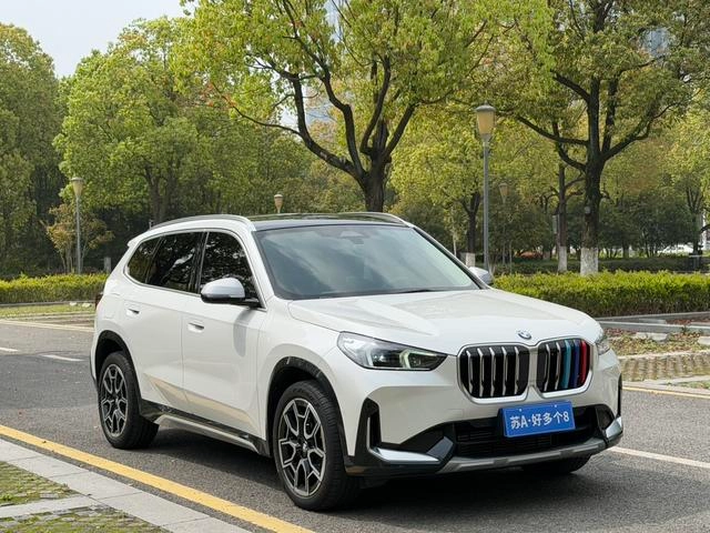 BMW X1 2023 sDrive25Li X Design Suit exterior photo 3 BMW X1 2023 sDrive25Li X Design Suit exterior photo 3