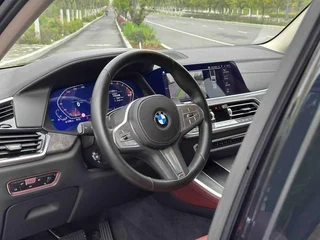 BMW X5 2022 xDrive 30Li M Ensemble de sport extérieur photo 3