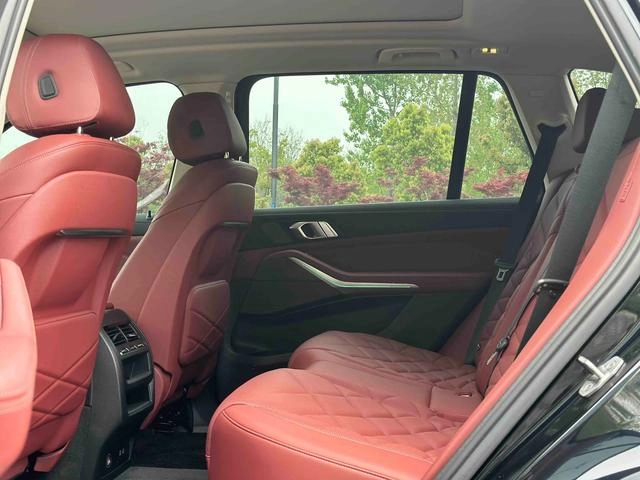 BMW X5 2022 xDrive 30Li M Ensemble de sport extérieur photo 5