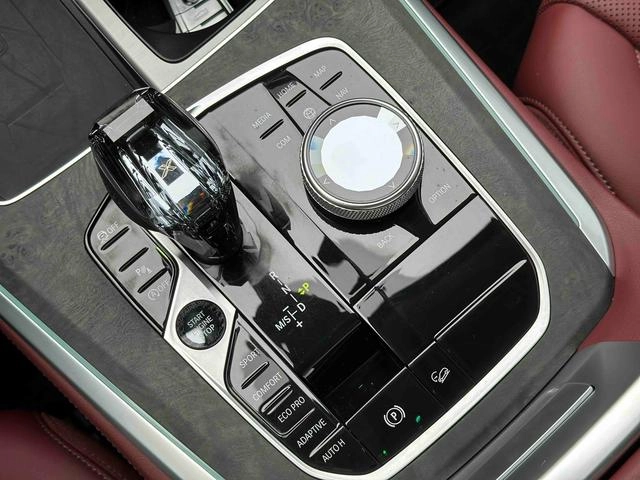 BMW X5 2022 xDrive 30Li M Ensemble de sport intérieur photo 11
