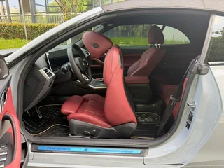 BMW 4 Series 2024 430i M Set de nuit de sport intérieur photo 13