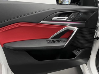 BMW X1 2023 sDrive25Li M Sports suit interior photo 14
