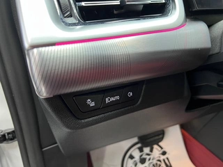 BMW X1 2023 sDrive25Li M Sports suit interior photo 16