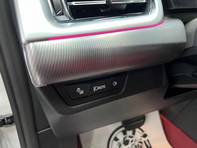 BMW X1 2023 sDrive25Li M Sports suit interior photo 16