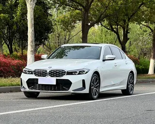 BMW 3 Series 2023 325Li M Sports suit