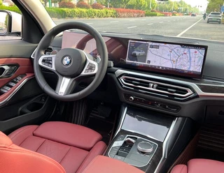 BMW 3 Series 2023 325Li M Sports suit interior photo 10