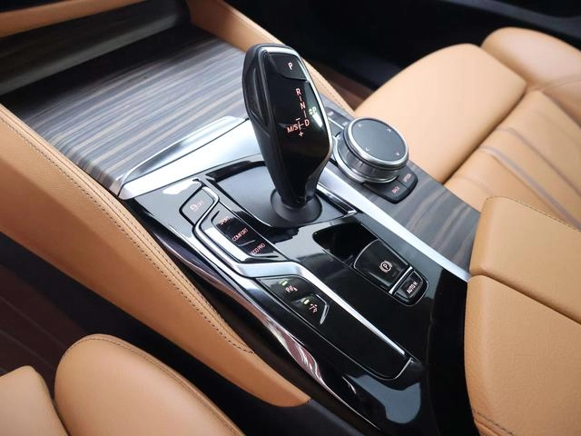 BMW 6 Series GT 2021 Restyling 630i Luxury Design Set interior photo 13