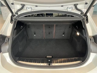 BMW X2 2021 Reforma sDrive25i M Traje todoterreno interior foto 13