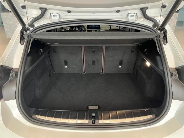 BMW X2 2021 Reforma sDrive25i M Traje todoterreno interior foto 13