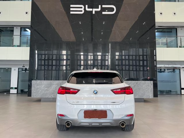 BMW X2 2021 Reforma sDrive25i M Traje todoterreno interior foto 16