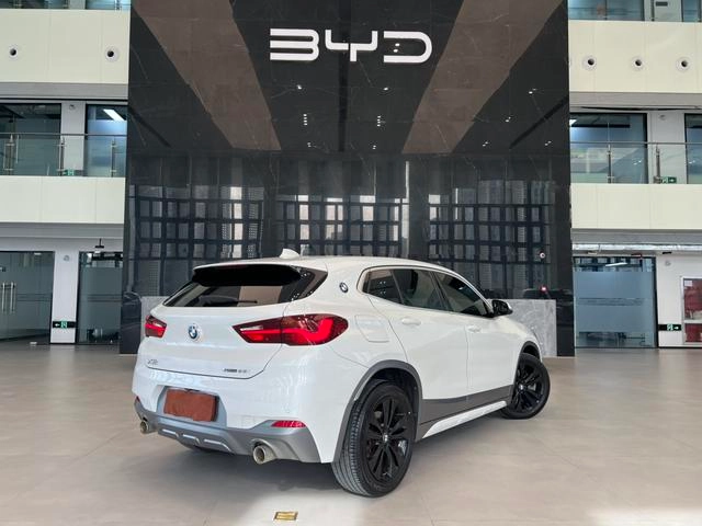 BMW X2 2021 Reforma sDrive25i M Traje todoterreno interior foto 17