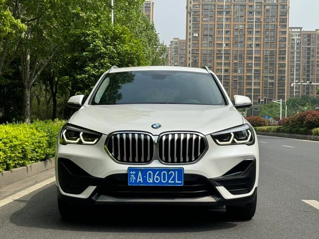 BMW X1 2020 xDrive25Li Premium Class exterior photo 2
