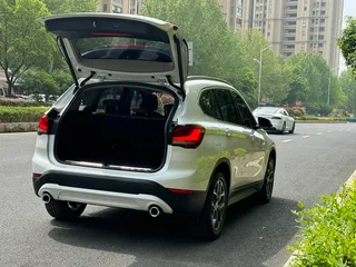 BMW X1 2020 xDrive25Li Premium Class exterior photo 6