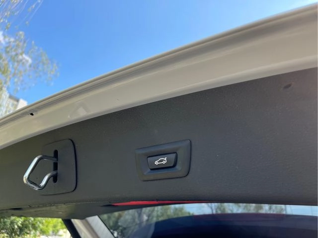 BMW X1 2020 xDrive25Li Premium Class interior photo 13