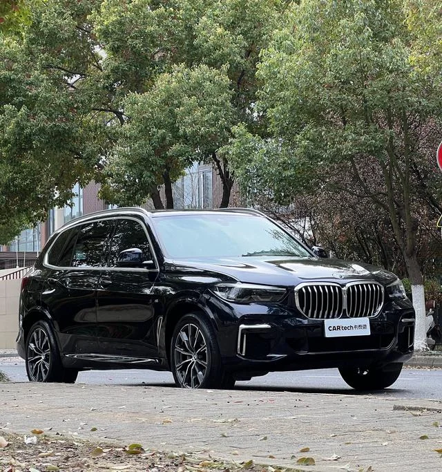 BMW X5 2022 xDrive 30Li M Conjunto deportivo exterior foto 2 BMW X5 2022 xDrive 30Li M Conjunto deportivo exterior foto 2