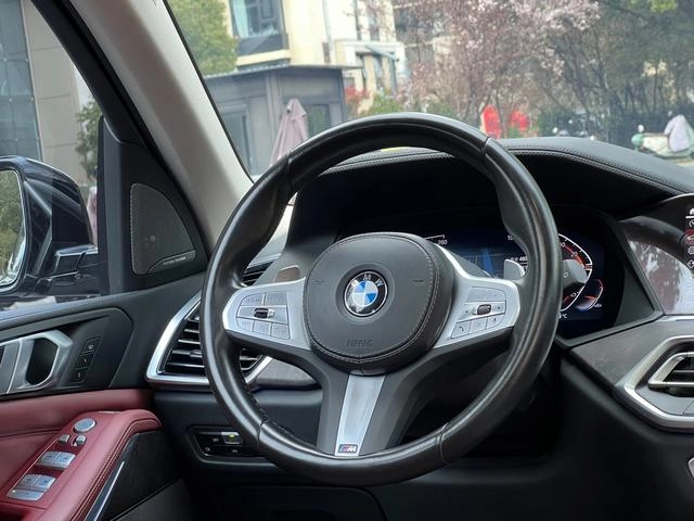 BMW X5 2022 xDrive 30Li M Conjunto deportivo interior foto 14 BMW X5 2022 xDrive 30Li M Conjunto deportivo interior foto 14
