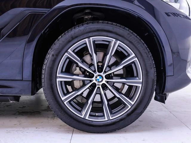 BMW X6 2021 xDrive30i M Sports suit exterior photo 7