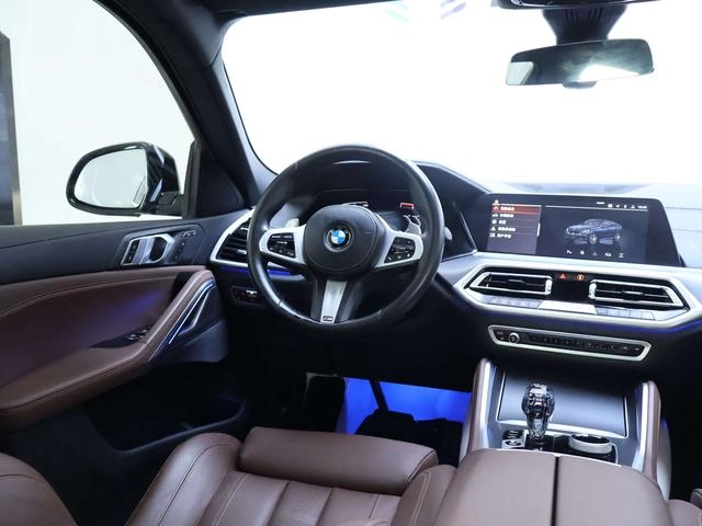 BMW X6 2021 xDrive30i M Sports suit interior photo 15