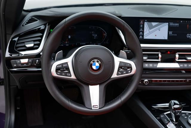 BMW Z4 2023 sDrive 25i M Conjunto deportivo exterior foto 7
