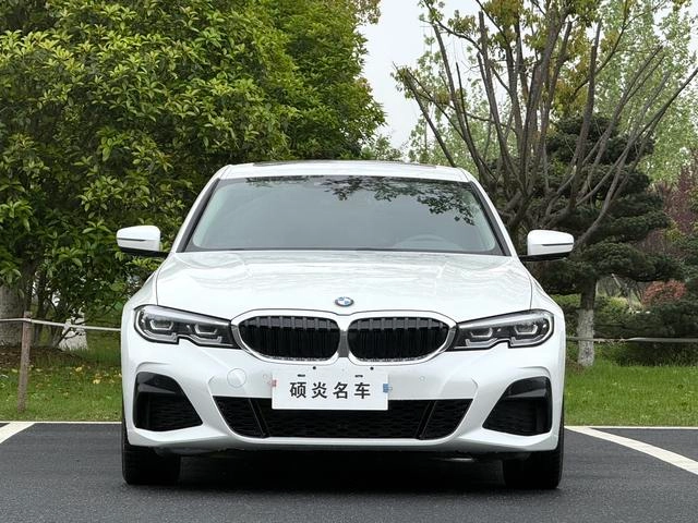 BMW 3 Series 2022 325Li M Sports suit exterior photo 2