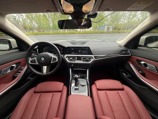 BMW 3 Series 2022 325Li M Sports suit exterior photo 4
